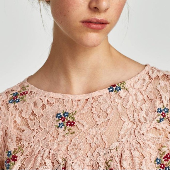⭐️ NWT ZARA Embroidered Floral Lace Blouse ⭐️ - Picture 5 of 8